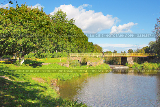 Река Гдовка, город Гдов, Псковская область (2012 год). Стоковое фото, фотограф Галина Ермолаева / Фотобанк Лори