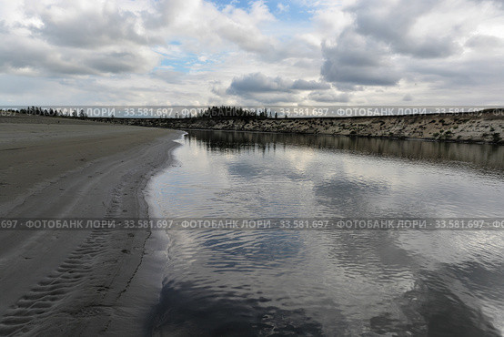 Река Щучья в природном парке Полярно-Уральском (2018 год). Редакционное фото, фотограф Сергей Дрозд / Фотобанк Лори