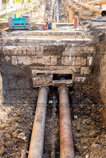 Replacement of heating pipes and modernization of the heating system. Стоковое фото, фотограф FotograFF / Фотобанк Лори