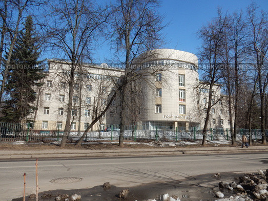 Родильный дом № 20. Верхняя Первомайская улица, 57. Район Измайлово. Город Москва (2022 год). Редакционное фото, фотограф lana1501 / Фотобанк Лори