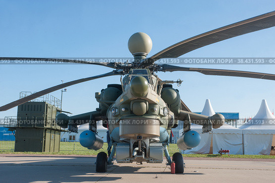 Российский учебно-боевой военный вертолет Миль Ми-28УБ «Ночной охотник» Havoc-B с номером RF-13659 на Международном авиасалоне МАКС-2019, Жуковский, Россия, вид спереди. Редакционное фото, фотограф Малышев Андрей / Фотобанк Лори