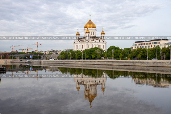 Россия. Москва. Храм Христа Спасителя - кафедральный собор Русской православной церкви. Стоковое фото, фотограф Литвяк Игорь / Фотобанк Лори