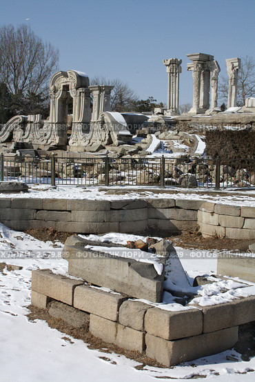 Руины парка Юаньминюань в Пекине (2011 год). Стоковое фото, фотограф Vladislav Osipov / Фотобанк Лори