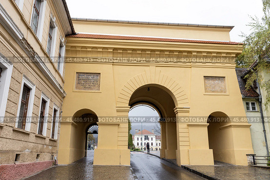Румыния. Брашов. Вид на ворота Шкей. Romania. Brashov. View of the Shkey Gate. Стоковое фото, фотограф Алексей Смышляев / Фотобанк Лори