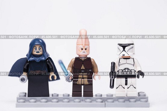 RUSSIA, May 16, 2018. Constructor Lego Star Wars. Various mini-figures from different episodes of the saga. Редакционное фото, фотограф Андрей Аркуша / Фотобанк Лори