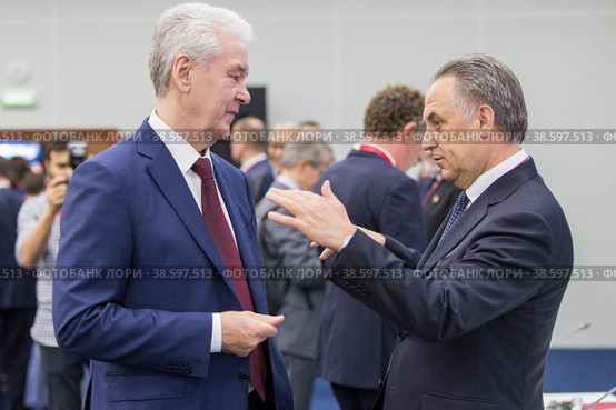 Russia. Saint-Petersburg. XXIII St. Petersburg International Economic Forum 2019. SPIEF 2019 participants. Moscow Mayor Sergei Sobyanin and Deputy Prime Minister of the Russian Federation Vitaly Mutko. Россия. Санкт-Петербург. XXIII Петербургский международный экономический форум 2019. Участники ПМЭФ-2019. Мэр Москвы Сергей Собянин и заместитель председателя правительства Российской Федерации Виталий Мутко. Редакционное фото, фотограф Алексей Смышляев / Фотобанк Лори