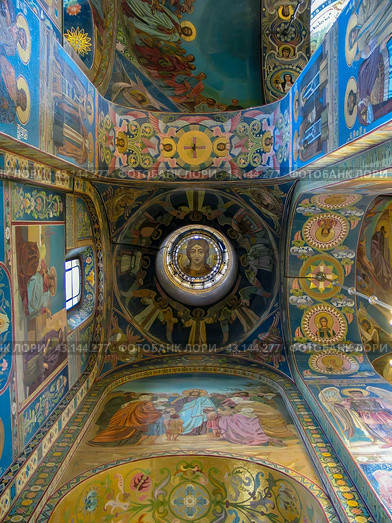 Russia St. Petersburg. August 2, 2005: Interior decoration of St. Isaac's Cathedral. Редакционное фото, фотограф Акиньшин Владимир / Фотобанк Лори