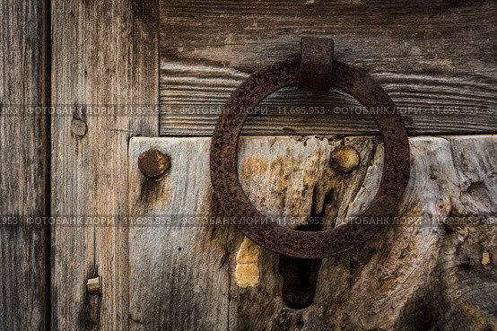Rusty doorknocker. Стоковое фото, фотограф Rüdiger Wittmann / Smarterpix / Фотобанк Лори