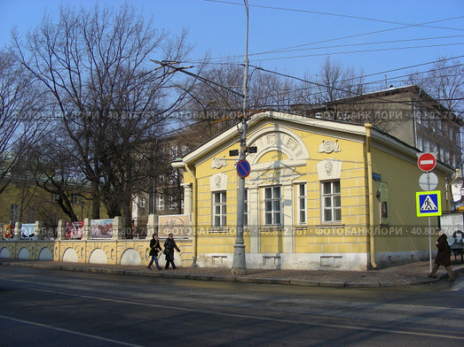 Садовый павильон городской усадьбы Хрущевых-Селезнёвых. Улица Пречистенка, 12/2, строение 10. Район Хамовники. Город Москва (2011 год). Редакционное фото, фотограф lana1501 / Фотобанк Лори