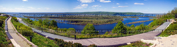 Samara Luka. View of the Volga, Zhigulevsky Gate. Helipad (2024 год). Стоковое фото, фотограф Акиньшин Владимир / Фотобанк Лори