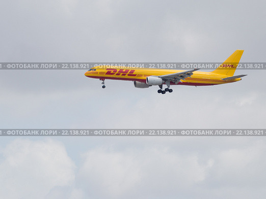 Самолет Boeing 757-236 F DHL Air (2016 год). Редакционное фото, фотограф Ekaterina Andreeva / Фотобанк Лори