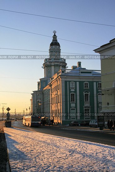 Санкт-Петербург. Городской пейзаж. Здание Кунсткамеры (2009 год). Редакционное фото, фотограф Александр Секретарев / Фотобанк Лори