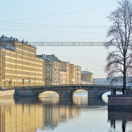 Санкт-Петербург. Утренние отражения на реке Фонтанке (2018 год). Стоковое фото, фотограф Александр Алексеев / Фотобанк Лори