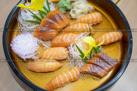 Sashimi salmon set, raw fish, japanese food.(Selective focus) Стоковое фото, агентство Ingram Publishing / Фотобанк Лори