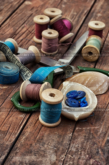 sewing and needlework. Стоковое фото, агентство Ingram Publishing / Фотобанк Лори