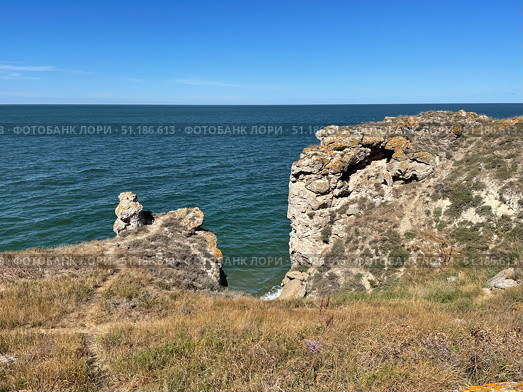 Скальная гряда, Генеральские пляжи, Азовское море. Республика Крым, Керченский полуостров. Редакционное фото, фотограф Щеголева Ольга / Фотобанк Лори