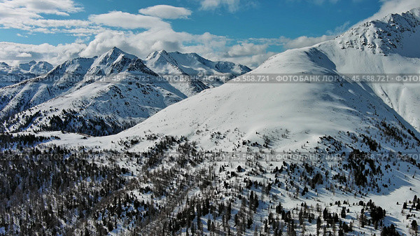 Snow Alp mountain range landscape. Стоковое фото, фотограф Михаил Коханчиков / Фотобанк Лори