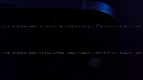 Sofia, Bulgaria-06 11 2022: Vertical video of iPhone 14 camera close up. Стоковое видео, видеограф Mihail Mihaylov / Фотобанк Лори