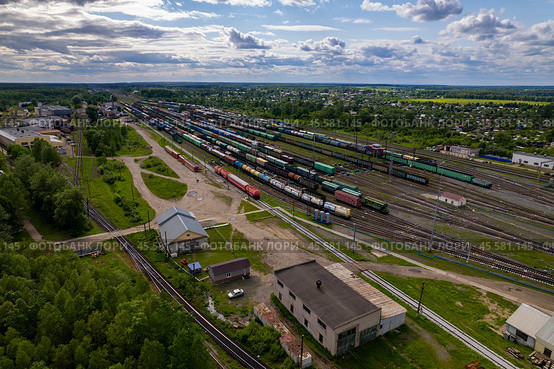 Сортировочная горка в Лянгасове. Город Киров. Съемка с дрона (2023 год). Редакционное фото, фотограф Владислав Самошкин / Фотобанк Лори
