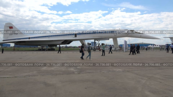 Советский  сверхзвуковой пассажирский  самолет Ту-144 на авиасалоне  МАКС-2017. Редакционное видео, видеограф Виктор Карасев / Фотобанк Лори