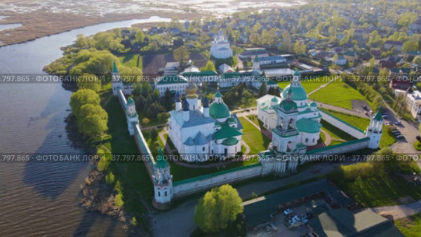 Спасо-Яковлевский Димитриев монастырь (2022 год). Стоковое видео, видеограф Julia Shepeleva / Фотобанк Лори