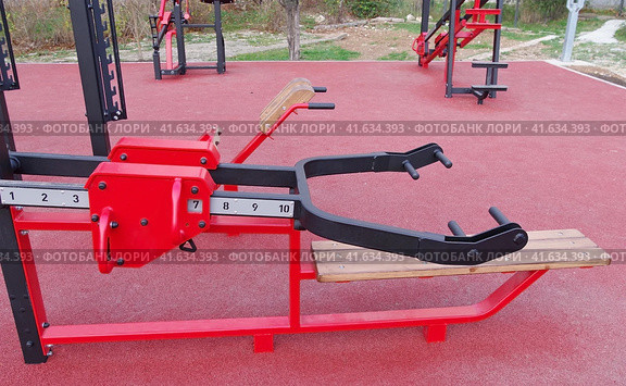 Спортивное оборудование на спортплощадке. Sports equipment on the playground. Стоковое фото, фотограф Татьяна Д / Фотобанк Лори