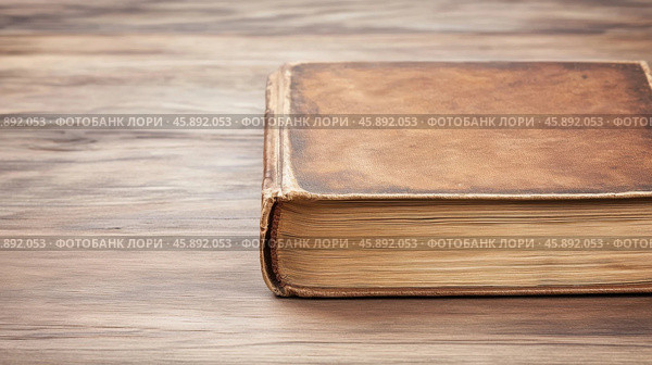 Старинная книга и деревянная поверхность, пробуждающие весеннюю благодарность и вдохновляющие на ведение дневника. Стоковое AI-изображение, AI-художник ФотоИнтеллект / Фотобанк Лори