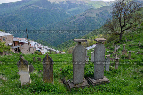 Старинные надгробия XI - XII вв. Село Кубачи, Дагестан (2024 год). Стоковое фото, фотограф Анна Карасева / Фотобанк Лори