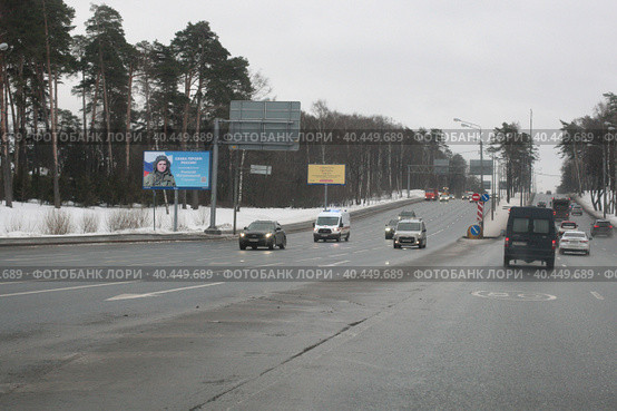 Старшина Николай Матряницкий на Рублёвском шоссе (2023 год). Редакционное фото, фотограф Дмитрий Неумоин / Фотобанк Лори