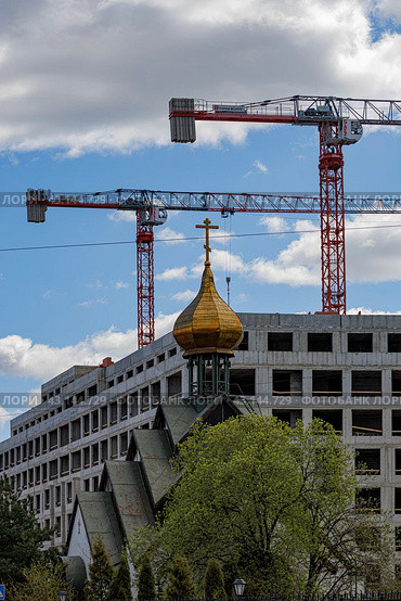 Строительство жилого комплекса Мир на ул. Миргородская Санкт-Петербург (2024 год). Редакционное фото, фотограф Александр Селезнев / Фотобанк Лори