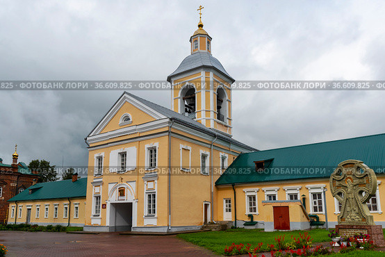 Свято-Духов Иаковлев Боровичский монастырь. Иверская церковь (2021 год). Стоковое фото, фотограф Александр Щепин / Фотобанк Лори