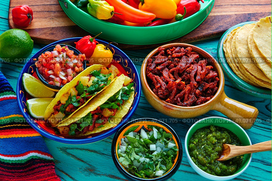 Tacos al pastor Mexican with coriander pineapple and chili. Стоковое фото, агентство Ingram Publishing / Фотобанк Лори