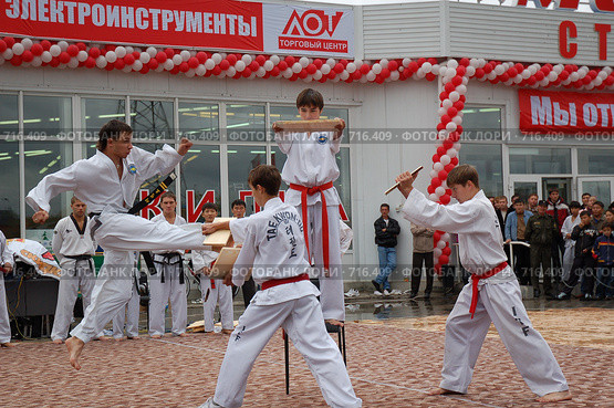 Тхэквондо (Таэквондо) (2006 год). Редакционное фото, фотограф Александр Подшивалов / Фотобанк Лори