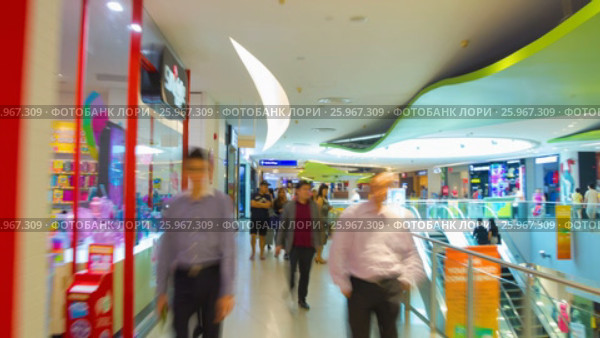 Timelapse POV  Walk Through ViVocity  Shopping Mall in Singapore. Редакционное видео, видеограф Кирилл Трифонов / Фотобанк Лори