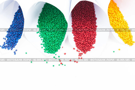 tinted plastic granulate for injection moulding process. Стоковое фото, фотограф Сергей Толмачёв / Фотобанк Лори