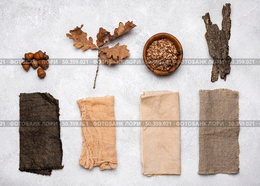 top view organic dye pigment. Стоковое фото, агентство Ingram Publishing / Фотобанк Лори