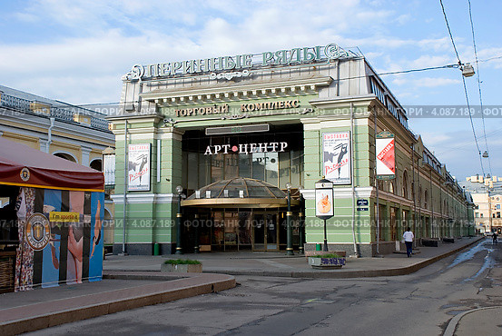 Торговый комплекс "Перинные ряды". Санкт-Петербург (2012 год). Редакционное фото, фотограф Александр Щепин / Фотобанк Лори