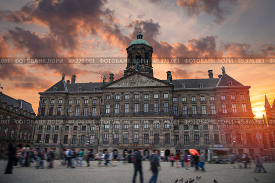 Traditional old buildings in Amsterdam, the Netherlands. Стоковое фото, агентство Ingram Publishing / Фотобанк Лори