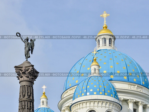 Троицкий собор в Санкт-Петербурге. Фигура богини победы (2014 год). Редакционное фото, фотограф Александр Алексеев / Фотобанк Лори