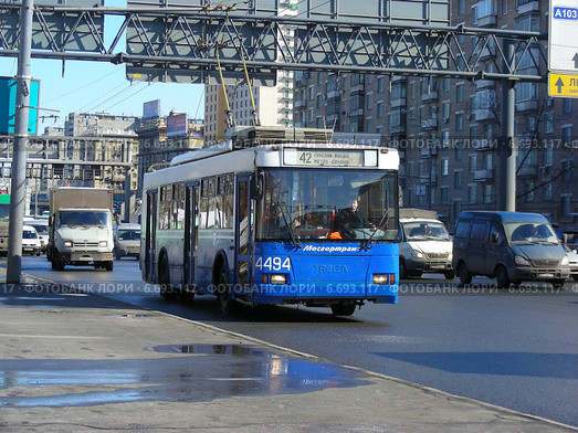 Троллейбус № 42 на маршруте. Улица Сущевский Вал. Москва (2012 год). Редакционное фото, фотограф lana1501 / Фотобанк Лори
