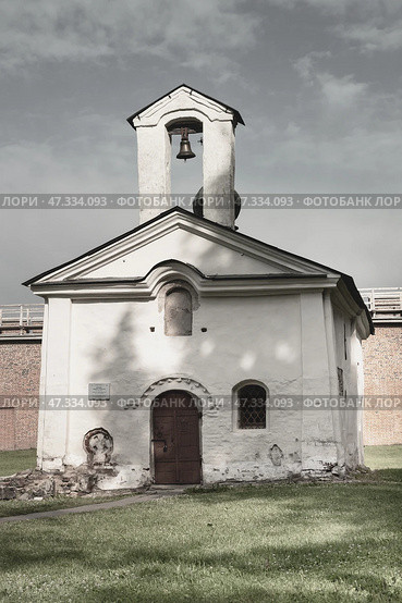 Церковь Андрея Стратилата в Великом Новгороде (2023 год). Редакционное фото, фотограф Дмитрий Грушин / Фотобанк Лори