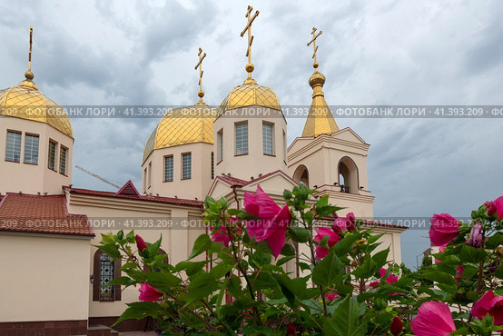Церковь Михаила Архангела (Михайловская церковь, Храм Архистратига Божия Михаила).  Чечня, Грозный (2023 год). Стоковое фото, фотограф Pukhov K / Фотобанк Лори