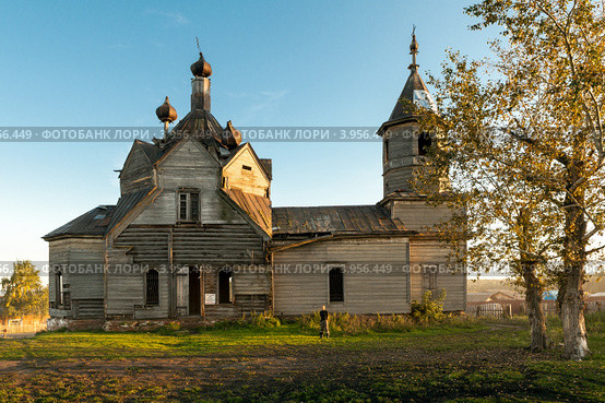 Церковь  Параскевы Пятницы 1855-1857г.  д.Барабаново (2012 год). Редакционное фото, фотограф Юрий Пигорев / Фотобанк Лори