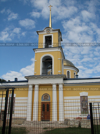Церковь Успения Пресвятой Богородицы в Зубцове, Тверская область (2011 год). Стоковое фото, фотограф lana1501 / Фотобанк Лори
