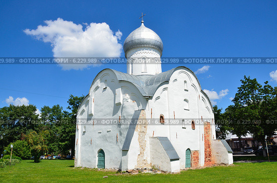 Церковь Власия на Волосовой улице в Новгороде Великом (2014 год). Стоковое фото, фотограф Овчинникова Ирина / Фотобанк Лори
