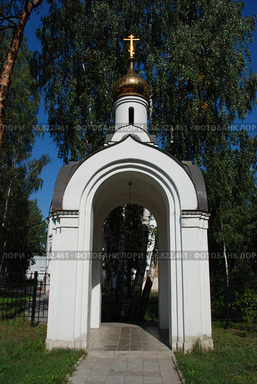 Церковь Воскресения Христова. Октябрьская улица, 2. Поселок Быково. Раменский район. Московская область (2011 год). Стоковое фото, фотограф lana1501 / Фотобанк Лори