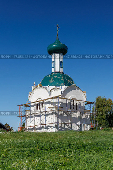 Церковь Всех Святых в деревне Анхимово, Россия (2024 год). Стоковое фото, фотограф Головкова Елена / Фотобанк Лори