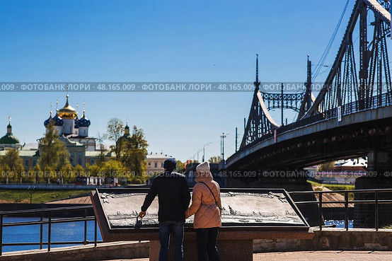 Tver. Russia. May 02, 2025 : The Mobile Palace, the Transfiguration Cathedral and the Old Volga Bridge in Tver. Редакционное фото, фотограф Photojuli / Фотобанк Лори