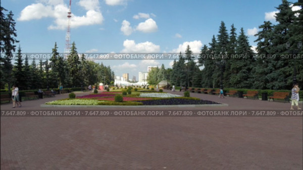 Уфа, площадь Салавата Юлаева, основная площадка саммита стран ШОС и БРИКС, проводимого в Уфе 8-10 июля 2015. Редакционное видео, видеограф Mikhail Erguine / Фотобанк Лори