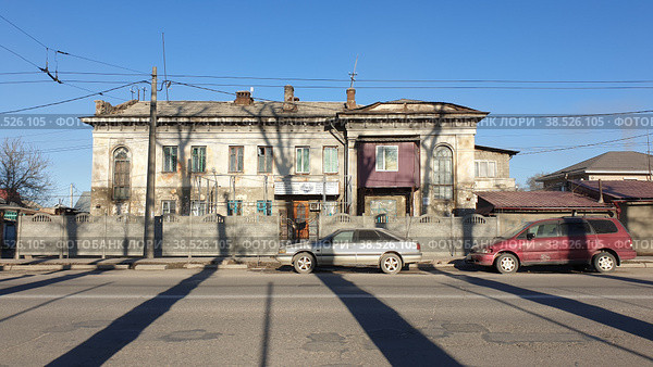 Улица Юсупа Абдрахманова. Бишкек. Киргизия (2022 год). Редакционное фото, фотограф lana1501 / Фотобанк Лори